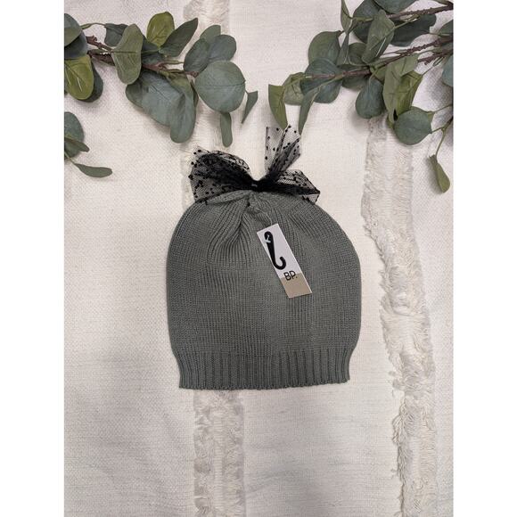 Nordstrom B.P. Lace Bow Top Beanie in Gray - Picture 1 of 4